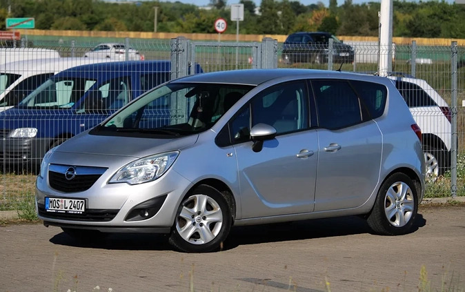 Opel Meriva cena 18900 przebieg: 188000, rok produkcji 2011 z Margonin małe 466